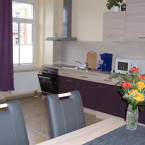 https://ferienwohnung-am-schunckpark.dresdenhotels.net