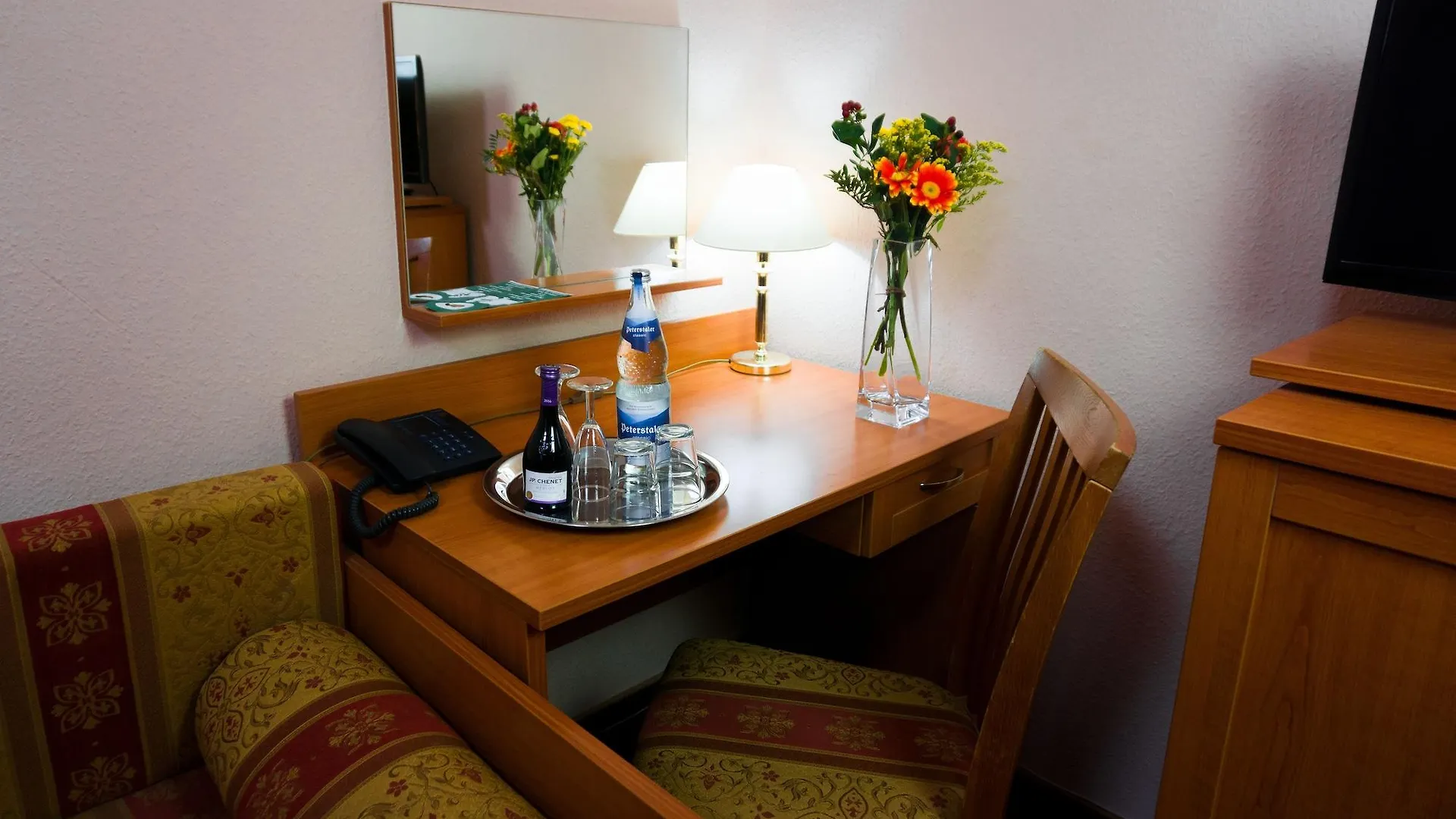 Hotel Aster An Der Messe Berlín