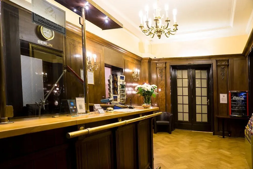 Hotel Aster An Der Messe Berlín