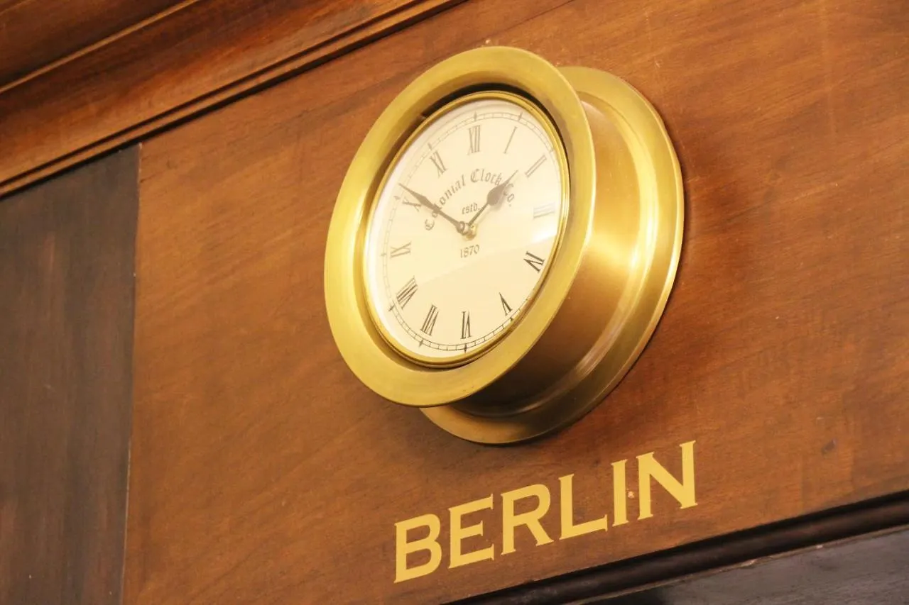 Hotel Aster An Der Messe Berlín