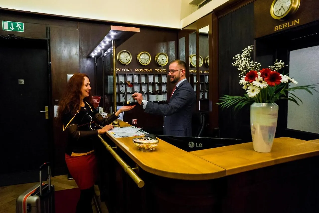 Hotel Aster An Der Messe Berlín 3*,