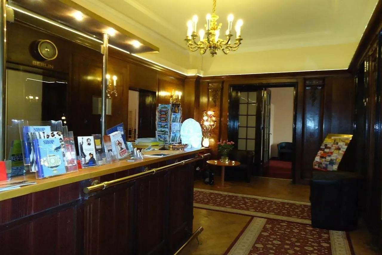 Hotel Aster An Der Messe Berlín
