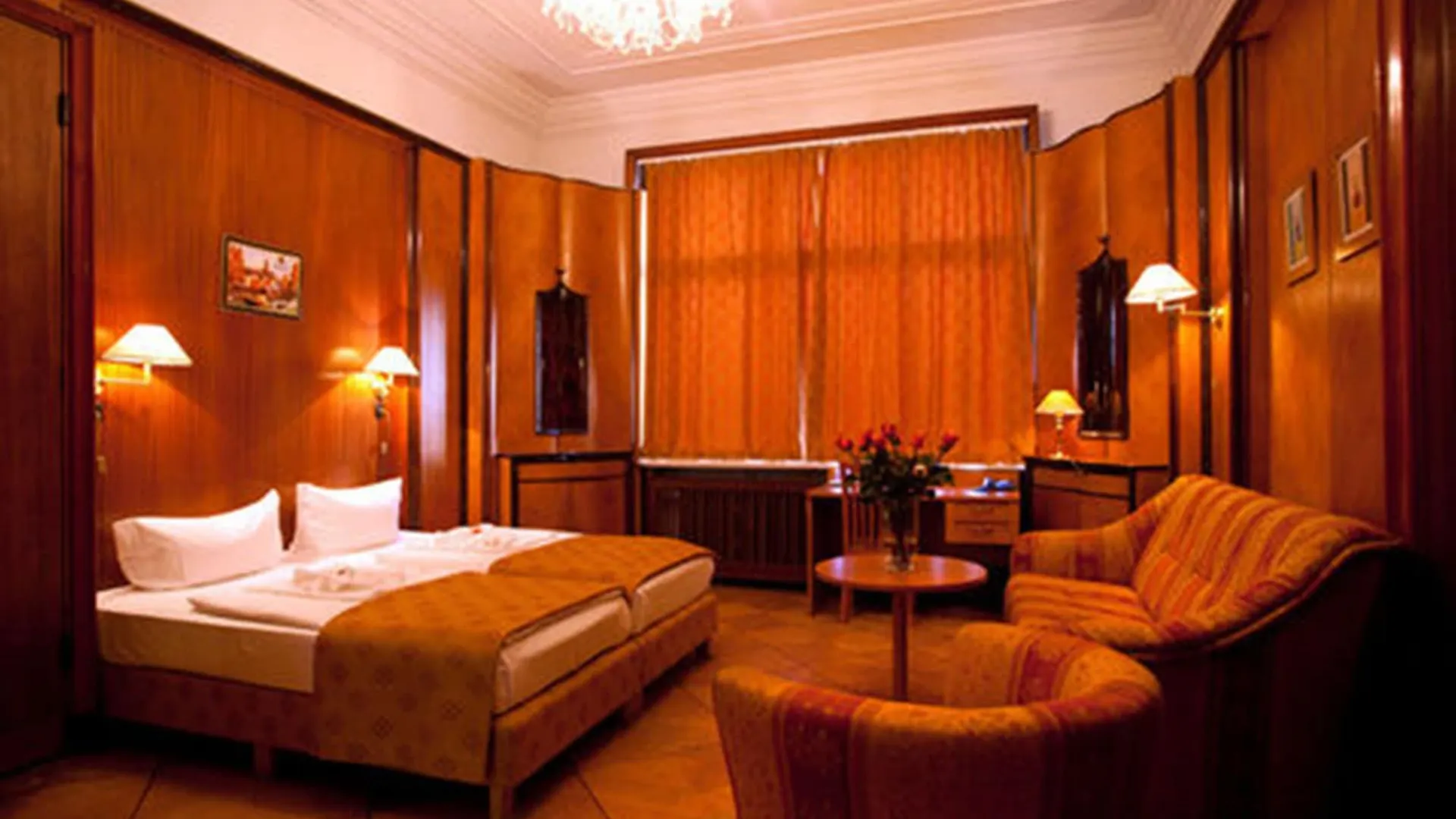Hotel Aster An Der Messe Берлин